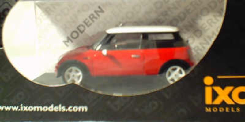 2001 Mini Cooper - Red 1:43